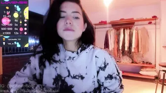 soifiee shy young lady fingering sex toys