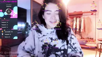 soifiee shy young lady fingering sex toys