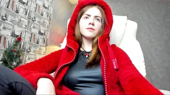 mad_sorceress great bitch wore a mask and fucks with a toy