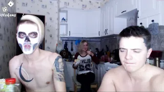 mad_temple Slender beauty