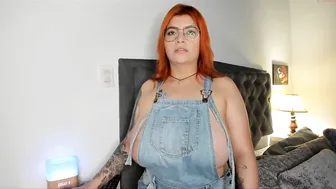 laurasophya pounding her pussy with a big dildo