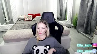 killer__tits nude cutie shows juicy charms