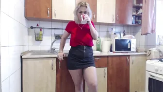 iuliana32 Smart brunette