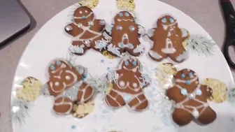 haylee_love angelicly beautiful woman pathetically caresses herself