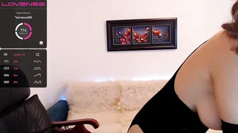 cherry_deee shakes while husband is not at home