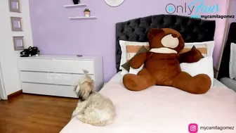 camilagomezz tender small fucks herself in the pussy