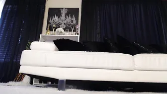 blonde_riderxxx  private  from the burning brunette with a cool body