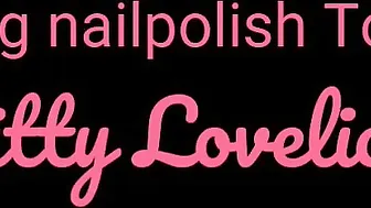 Kitty Lovelicks Vagina close up