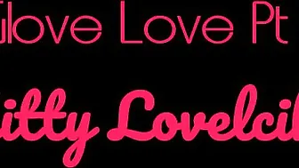 Kitty Lovelicks wonderful woman gently pulls pussy