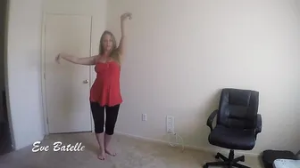 Eve Batelle juicy babe creases her tits