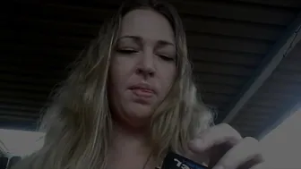 Eve Batelle sexy shorts