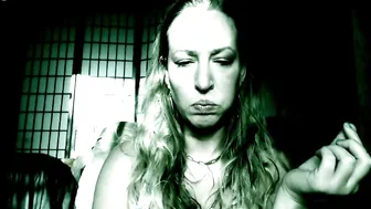 Eve Batelle whore chick caresses shaved cunt