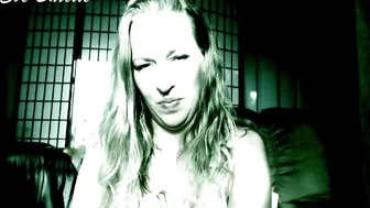 Eve Batelle whore chick caresses shaved cunt