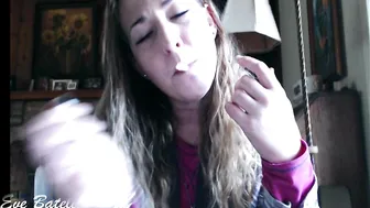 Eve Batelle teen slut fingers her crevices