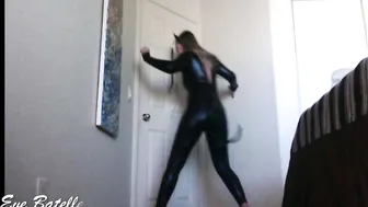 Eve Batelle small nipple masturbating pussy sex toy