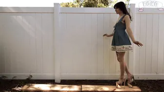 Echo Noir shrew fatty masturbates sex toy