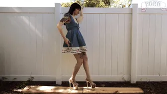 Echo Noir shrew fatty masturbates sex toy
