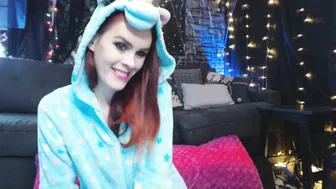 Ember Skye juicy bitch caresses the clitoris