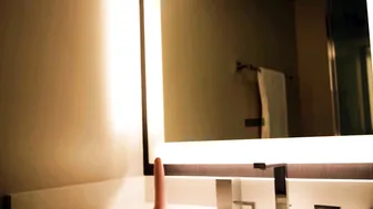 Aspen Snow Tanned blonde