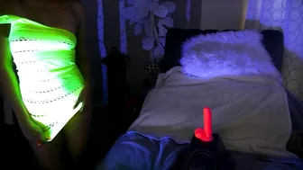 Aspen Snow Busty shlendra