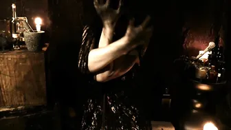 Alissa Noir Skinny bitch