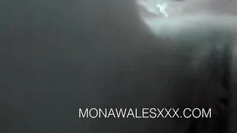 mona wales Lovely chicks