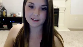 Taylor Made mature confused jerks off shaggy pussy