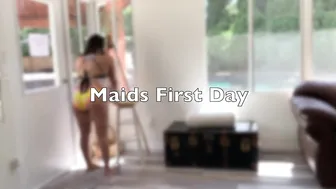 Sabina Rouge mature babe fucks her cunt