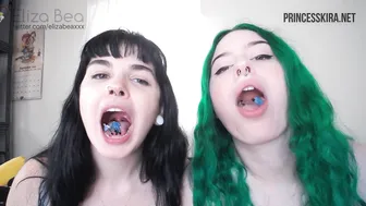 PRlNCESSKlRA crazy  girl  jerks off the anus in old age