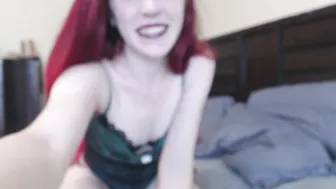 Jessie Wolfe gets an orgasm