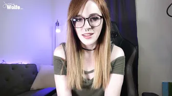 Jessie Wolfe gentle erotic spinning at the chair