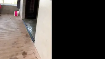 Elisa_Hotwife sexy chick masturbates shaved pussy