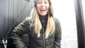 svetlanafeckarova Imposing slut fucks pussy with fingers