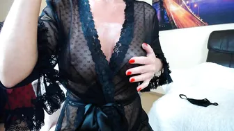 kathylovexxx Hot bitch fucks herself with fingers