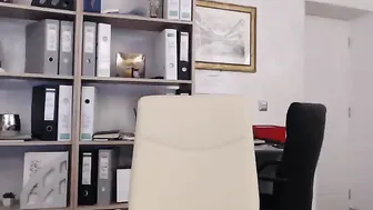 cristinabella Cute bitch jerks off her dick