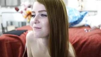 little_mystery Naughty courtesan fucks with phallus