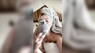 jia_lissa Juicy brunette
