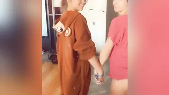 Riley charming bitch jerks pussy and cums