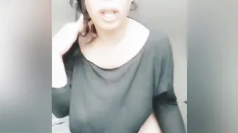 Shiraz naked beauty in the kitchen