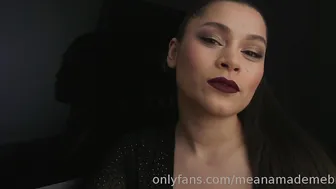 Meana hot babe jerking off her cunt