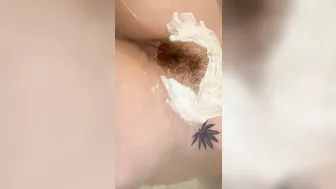 Kittysnsfw crazy slut shows off saggy tits