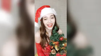 Mila exquisite bitch jerking off her cunt