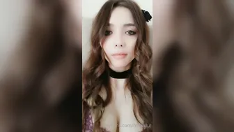 Mila perfect swell caresses sex lips