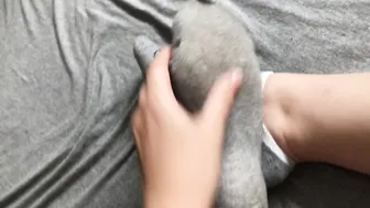 Kiara_Skye with a toy in the pussy