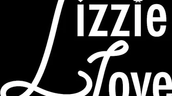 ItsLizzieLoveXO Doll in