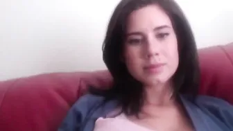 Chloe Black-haired confused