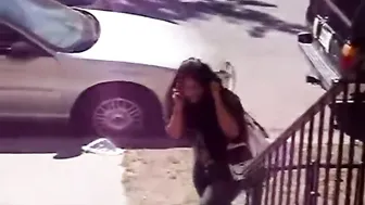 Bossy showed pussy on the street