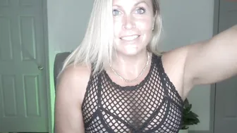 wondrwomn in  private e agreed to take off her underwear