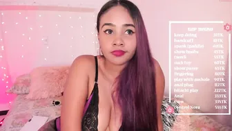 bluuuemoon cute bitch gently fingering pussy