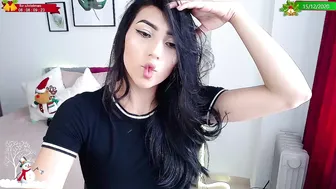 mmia young bitch caresses shaved holes